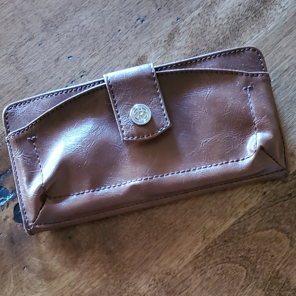 Relic wallett